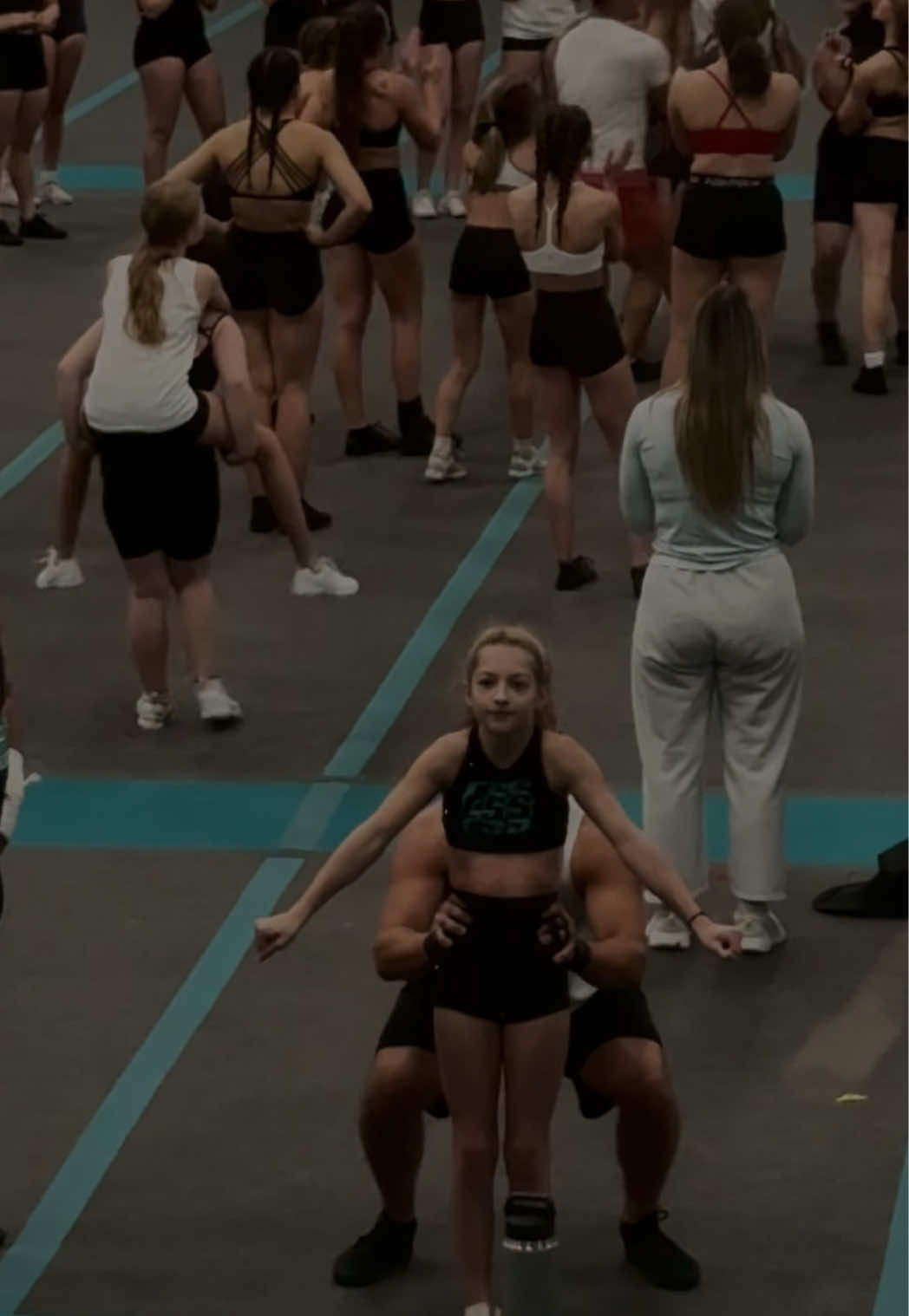 Fun coed stunting after practice today 🫶🏻 #fyp #coedstunting #fun #viral #stunting 