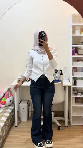 Cutbray jeans cocok buat ootdan😍Bikin kaki keliatan jenjang