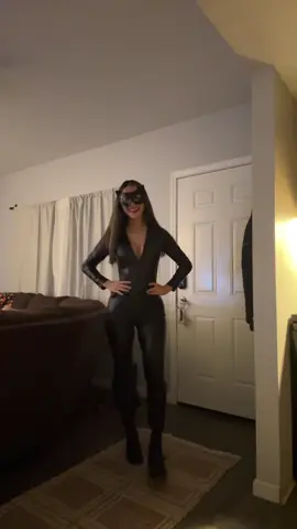 happy start of halloweekend⁉️#halloween2025 #catwoman 