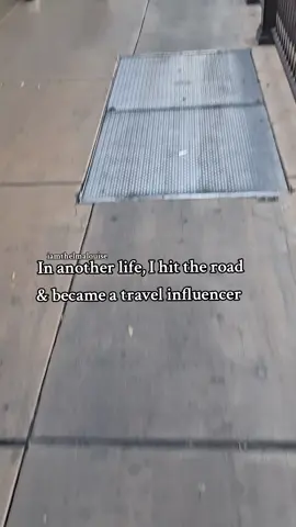 ✨️Chase your dreams like they stole something from you✨️