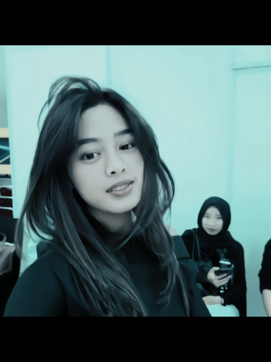 HIDUPP BLONDE🤟🏻💃 #aqeelacalista 