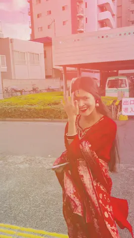 #CapCut Aafno tarif aafai gardai😂🫢#halkahasdaniskenidara#lokdohori #fypシ゚ #trandingsong #❤️ #nepalitiktok 