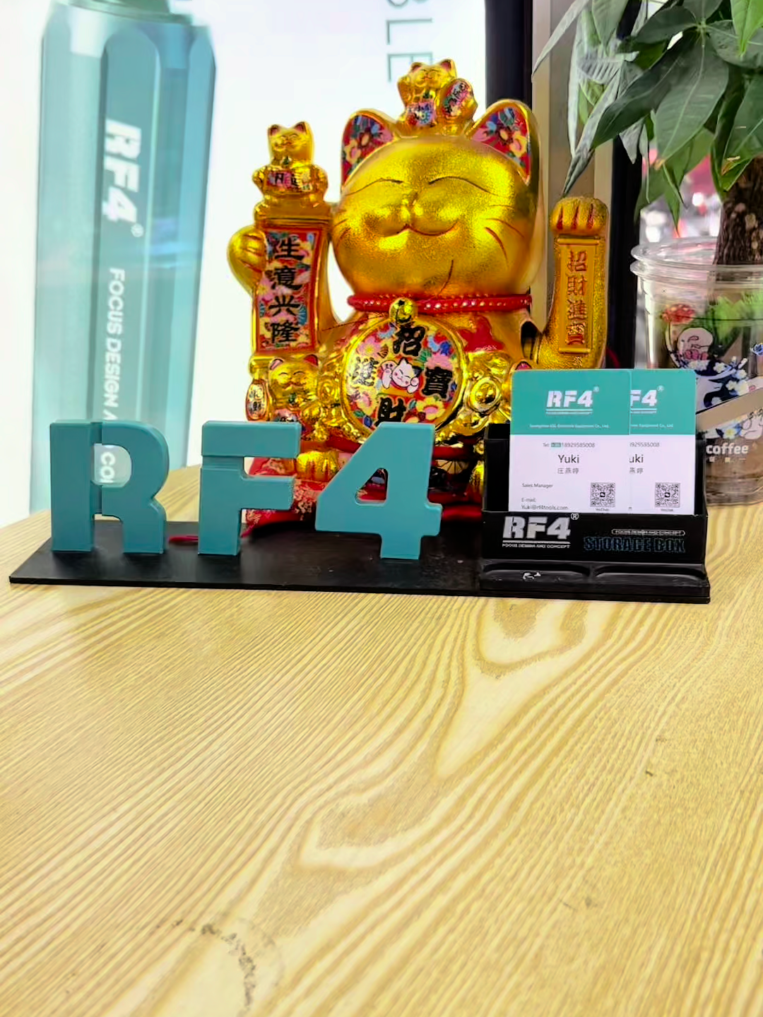 Hey repair crew—this RF-SD60 just changed my workflow! 🔥 ✋ 360° rotating cap + ergonomic handle = NO hand ache (even after hours!) 💥 Blasting pen = one blow to pop phone back glass (frame separation? Done!) 📦 5-in-1 = one tool for ALL needs (no more tool chaos!) If you hate switching tools mid-repair… THIS IS A MUST-HAVE. Tag someone who needs this in their kit! 🙌 #RF4 #RF-SD60Screwdriver #RepairHacks #TechToolsWin #5In1Essential