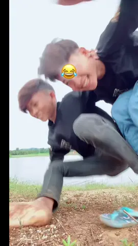 ប៊ះបត់ក៏😂 #កំពុងត្រាចផ្ទះខ្ញុំ🏠💗 