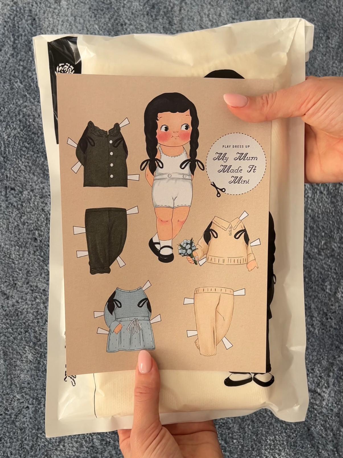 new mmmi mini is here just in time for the holiday season ಇ.*: