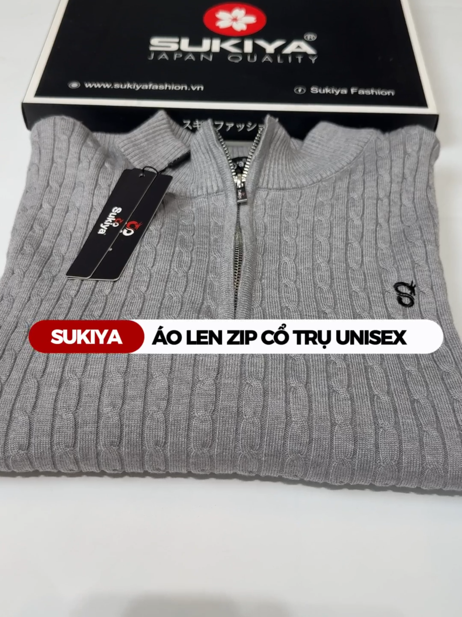 Áo Len Unisex Khóa Zip SUKIYA Cổ Trụ Chất Len Lông Thỏ Mềm Mại Chống Lạnh Giữ Ấm AL113 Với họa tiết dệt lắn thừng cổ điển bền vững theo thời gian, Chất liệu mềm ấm dễ mặc. #sukiyafashion #xuhuong #sukiya #aolensukiya #aolennam #aolen