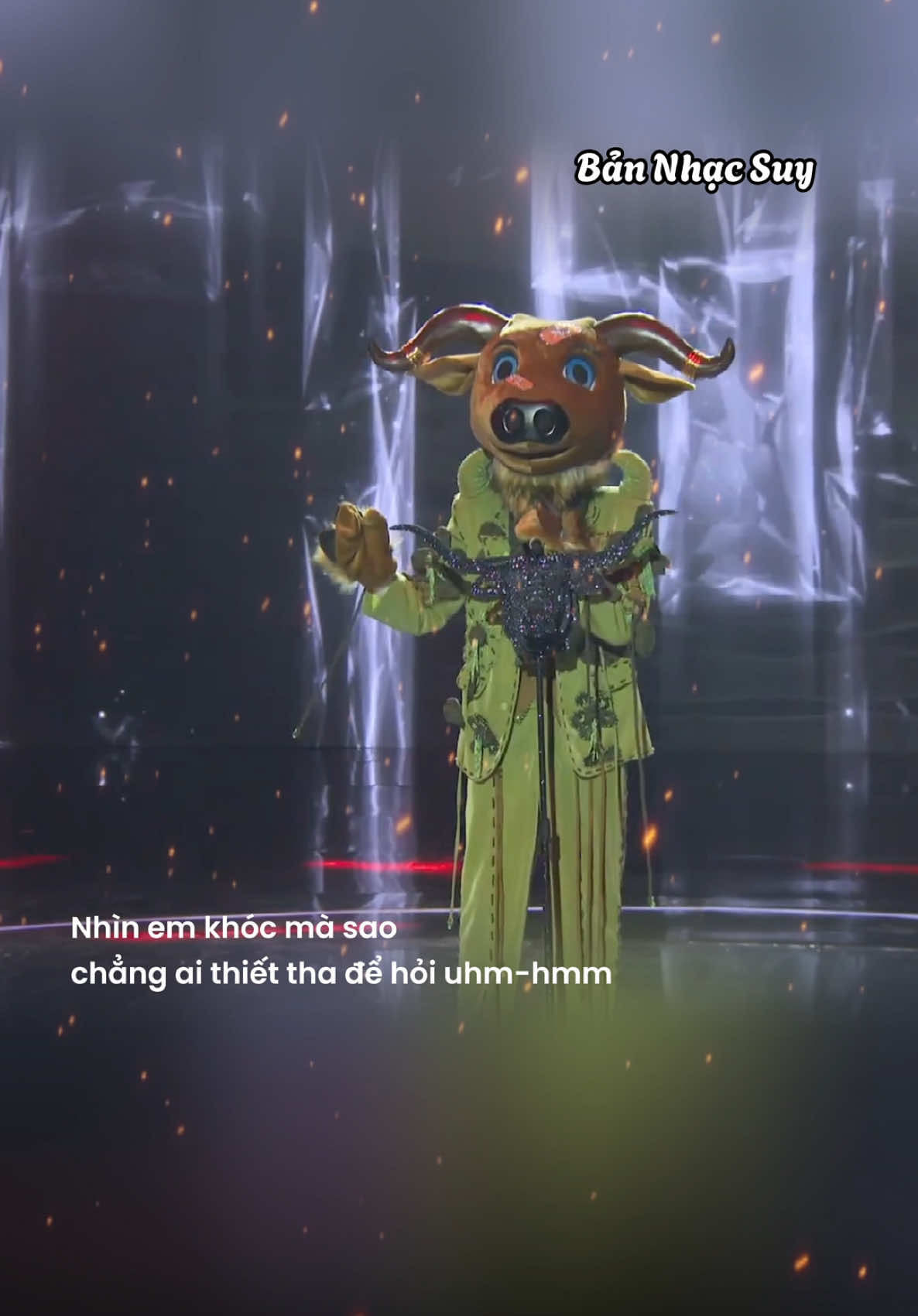 Buồn làm chi nữa em ơi người ta nay đã quên rồi… “7 Lần Vấp Ngã, 8 Lần Đứng Lên - Ca Sĩ Giấu Mặt” #7lanvapnga8landunglen #BanNhacSuy  