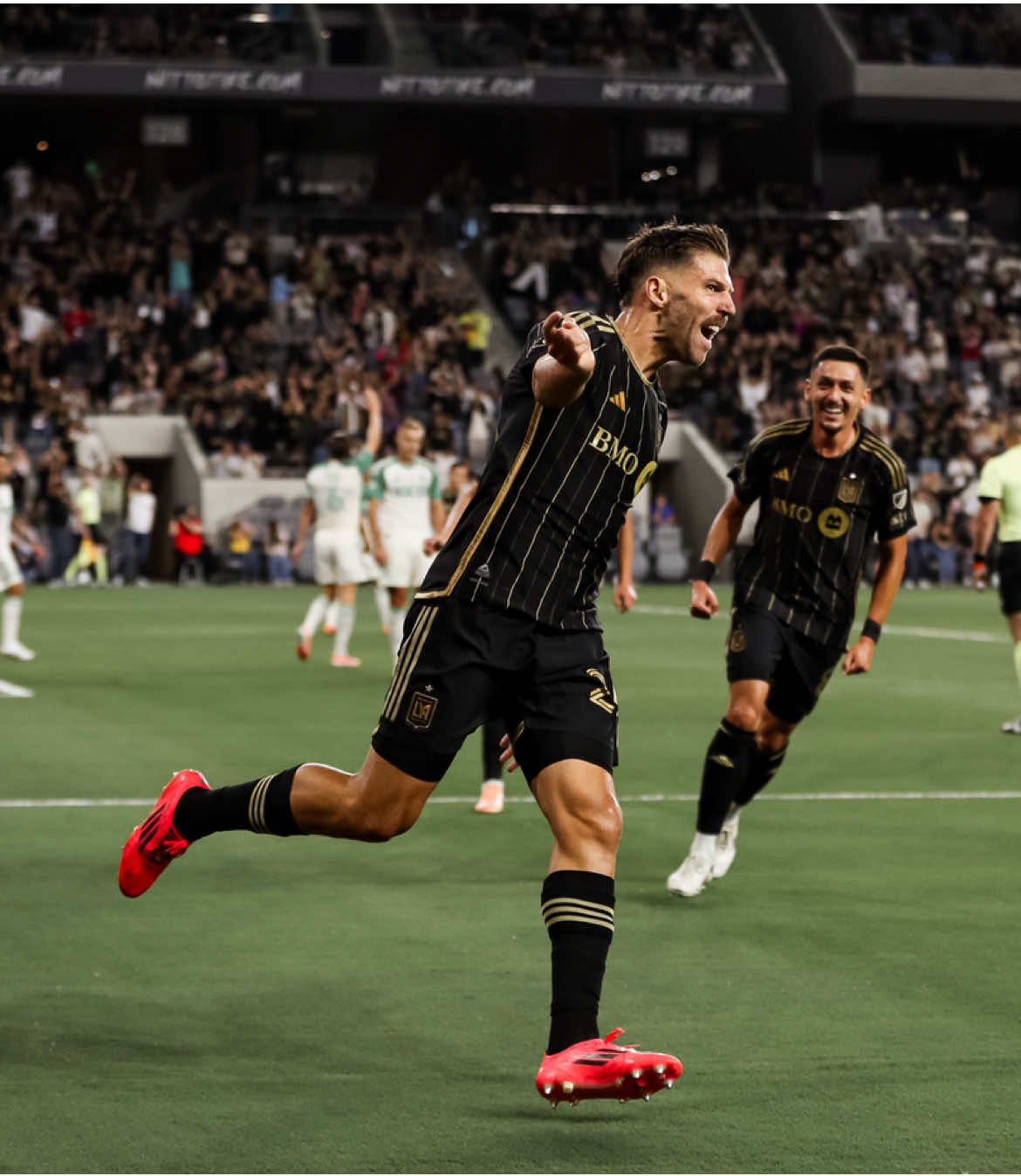 The man. The myth. The mustache. 👨🏻 #LAFC #Football #RyanHollingshead #Playoffs #goal 
