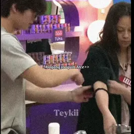 We all love an acts-of-service guy. 💜 #Lilquin #fyp #LellaFord #JoaquinArce #Pbb