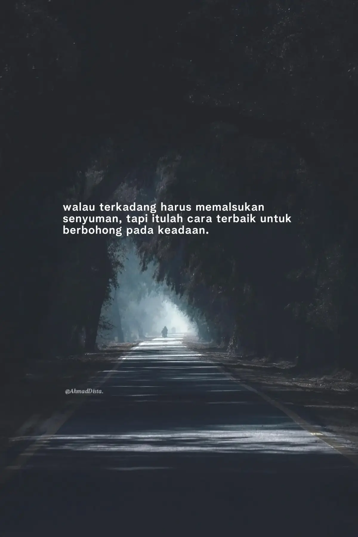 Bahan-bahan📝 :  3 butir telur ayam 15 sdm air 1/2 sdt lada bubuk 1 sdt garam 1/2 sdt penyedap (masako) 20 tusuk sate Cara Membuat 🥢 : 1.Siapkan bahan. Campurkan semua bahan dalam wadah, kemudian kocok hingga berbusa. 2.Pindahkan ke botol kecap. Panaskan minyak goreng RISE BRAND agak banyak. 3.Semprotkan telur ke minyak panas, tunggu sebentar kemudian gulung dari samping, goreng sampai kecoklatan, tiriskan. Lakukan sampai habis. 4.Siap disajikan dan selamat menikmati. Selamat mencoba!!! #katakata #4u #storytime #xzyabc #fyppppppppppppppppppppppp 