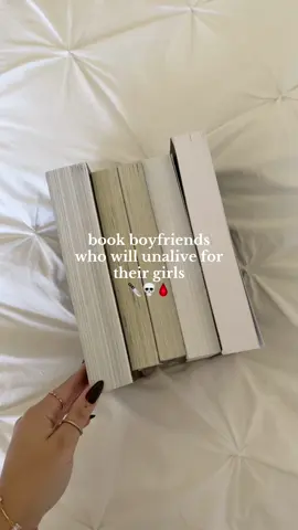 dark romance > therapy 🖤 #BookTok #bookrecs #darkromance #romancebooks 