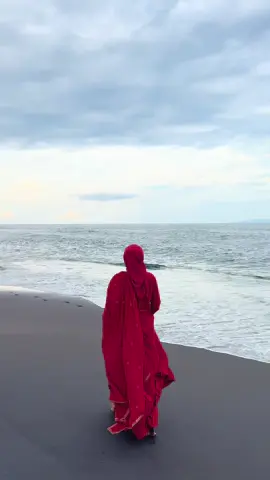 Kal Ho Naa Ho 🥰dengan keindahan pantai Bali🌊🌅🫶🏻 #bollywood #bollywoodsong #kalhonaaho #fyppppppppppppppppppppppp #beachvibes 🌊