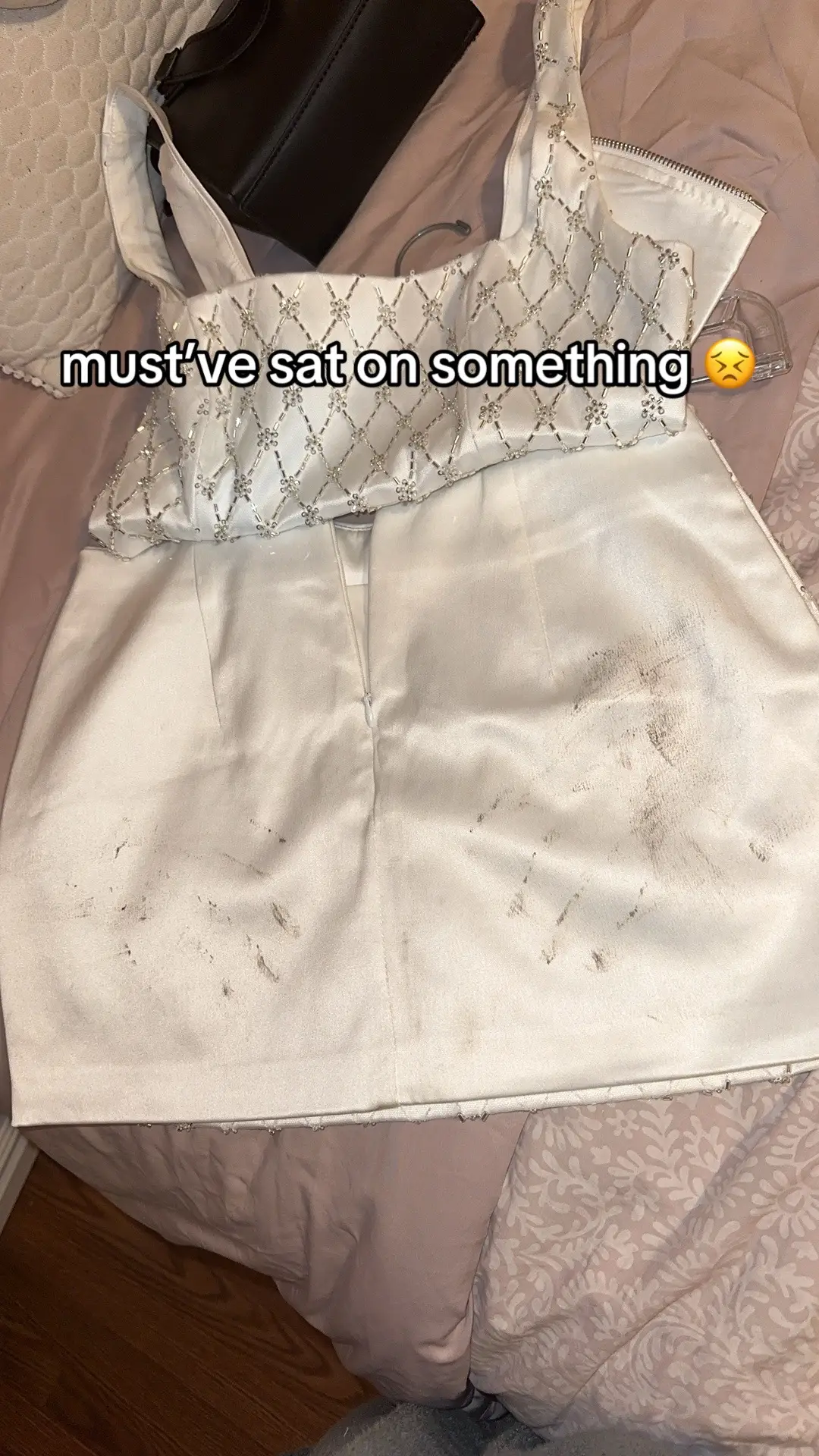 the cackle I released after this discovery—too funny #foryou #handprints 