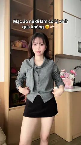 Áo xinh đi làm nè cac mom ơi 