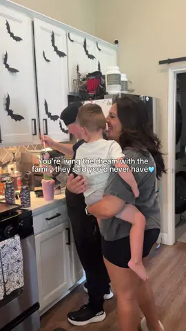 Double the moms = double the love  💙🩵 (& double the kids bc twins😂) #wlw #lgbtfamily #twomoms #familia #twinmom 