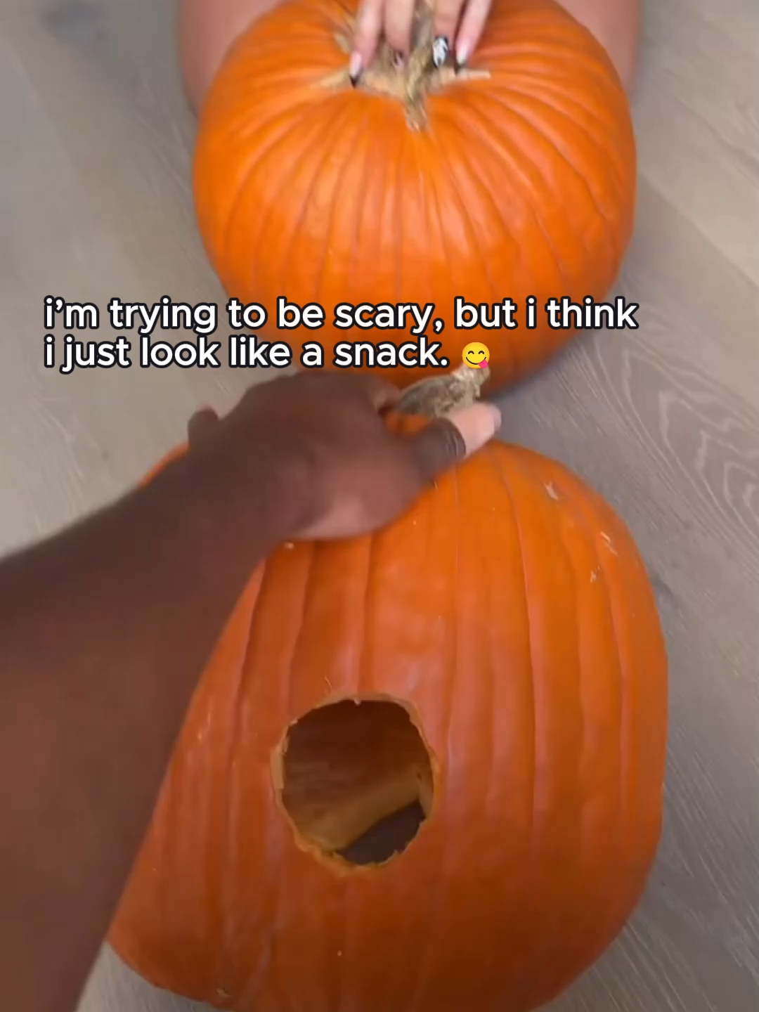 i promise i'm cute, i just can't see you right now. come take this off? 😉🎃 #halloweenlook #fallvibes #spookyseason