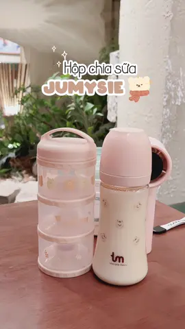 Ỏ chỉ có thể nói là quá xinh iii, mẹ bỉm nào cũng cần mang đi chơi đi lớp vừa tiện vừa gọn nhé #hopchiasua #hoptrusua #jumysie #hopdungsuabot #mebimsua 