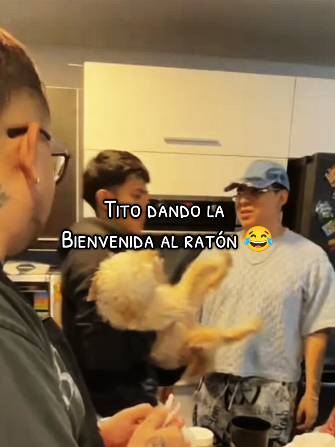 Tito dando la Bienvenida al ratón 😂 #cristorata7 #cristoratafans #cristoratavideos 