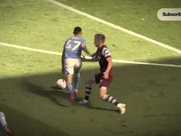 Phil foden x Te amo, te odeio.                  ib: @motoca                                     #philfoden #tiktokviral  #manchestercity #foryoupage #futebol 