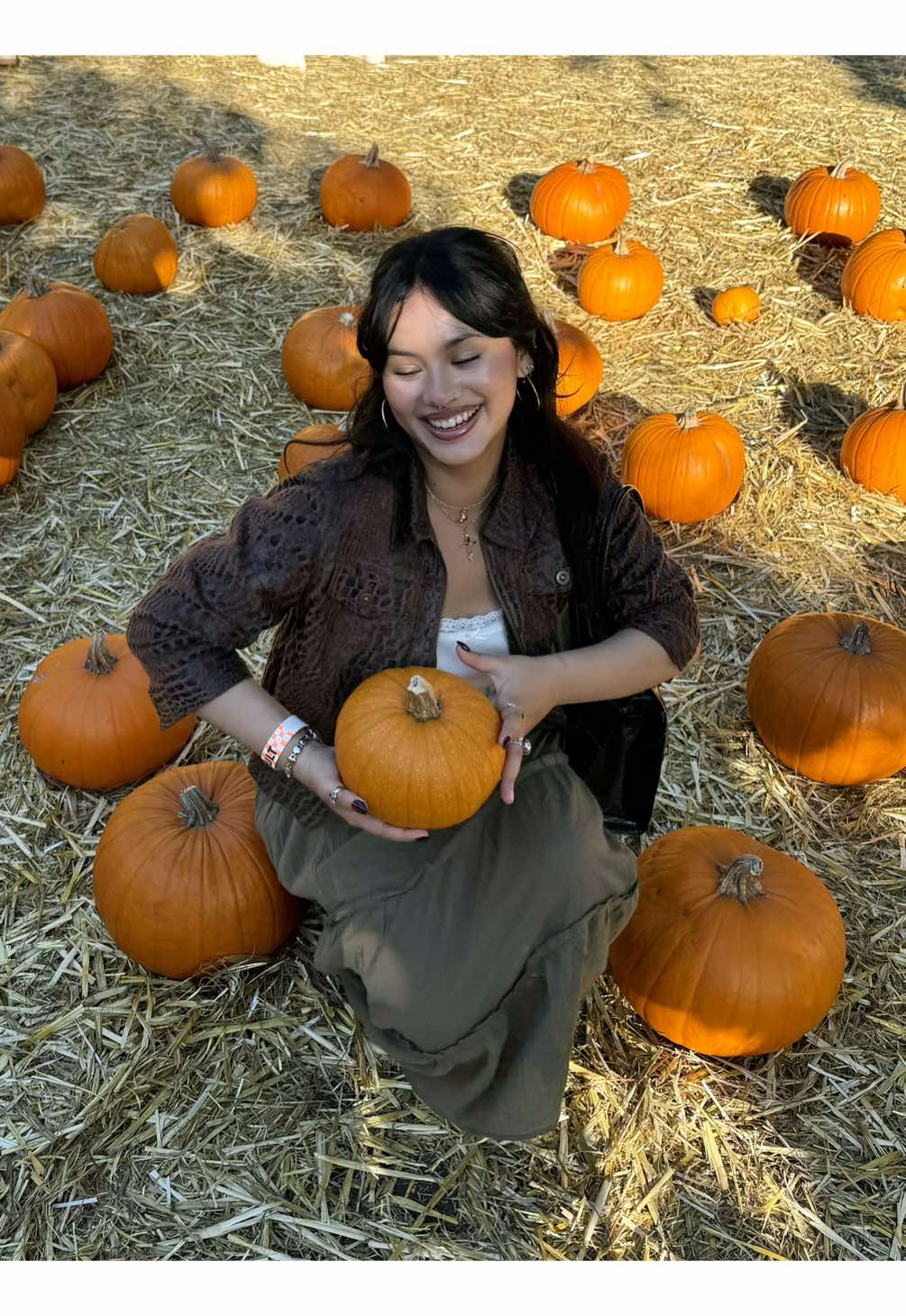 prepping 👻🎃#bettyboop #curlyhaircostumes #lastminutehalloweencostumes