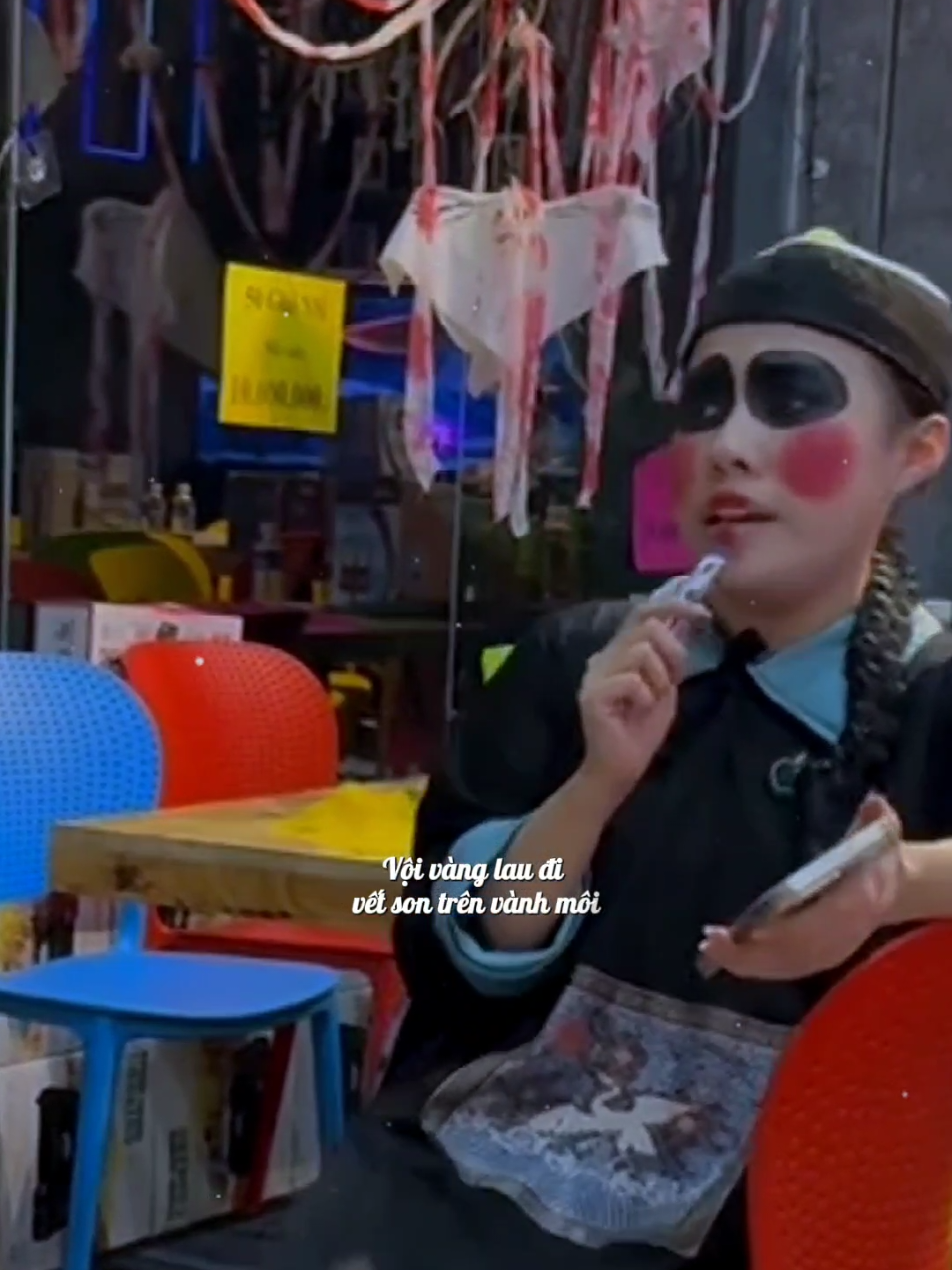 Vội vàng lau đi vết son trên vành môi... #tramsuy25 #tramnhacbun #nhacnaysuy #tramkygui0525 #tramnhaccover 