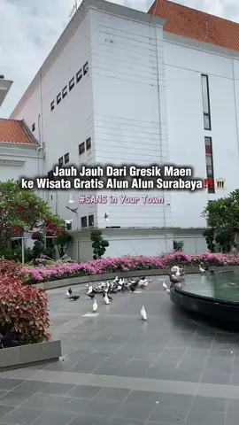 Jauh jauh dari Gresik Maen ke Alun Alun Surabayaa✨⛲️ Habis keliling cape cari penginapan, nginep di RedDoorz @SANS Hotels kamu bisa dapet pengalaman nginep yang super nyaman plus tempat aesthetic bikin betah banget! 😍 Siapa nih yang jadi pengen staycation di sini juga? 👇 Yuk, booking di aplikasi RedDoorz sekarang! @RedDoorz Indonesia  #redtravelers #BerkeSANS #reddoorz #reddoorzid #bukasemuapintu 