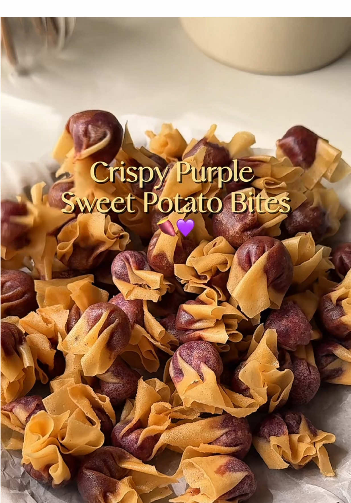 Crispy purple sweet potato bites 🍠 หยิบเพลินมากกก เป็นของทานเล่นที่อร่อยสุบๆ กรอบสนั่นน 🤤 📝 -มันม่วง -นมข้นหวาน -แผ่นแป้งปอเปี๊ยะ #sweetpotato #snack #fyp #bites 