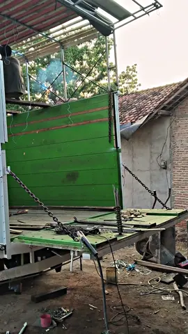 balungan ne di kuati ben kuat leh nyunggi,,, @cometjayaterpal 🤣#krodong_mania_indonesia #pejuangkeluarga #fyiiiiiiiiiiiiiiiiiiiippppppppppppp #masukbranda 