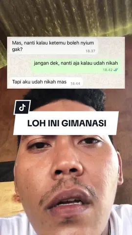 Kaya ada yang aneh gasih? #fyp #oweng #katakata #chat 