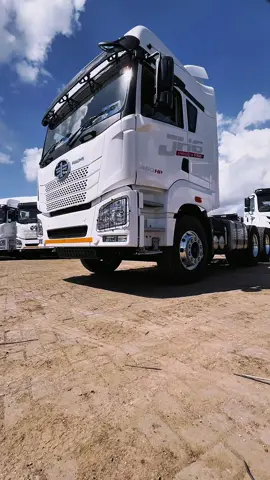 This is what comfort behind the wheel looks like! 💺 Spacious cabin ✅ AC ✅ Double beds ✅  #FAWTrucks #faw #jh6 #truck #viraltiktok 