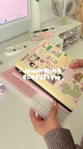 sharing my journaling ecosystem for 2026! can’t wait to do more journaling with me’s 🌝🫶🏻  #journaling #journals #journaltok #junkjournal #stationery 