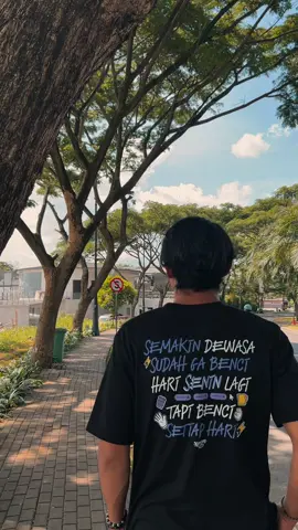 Semakin dewasa semakin benci semua hari. #masukberanda #fypage #kepstore 