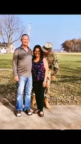#surprise #soldier #reunited #family #cominghome 