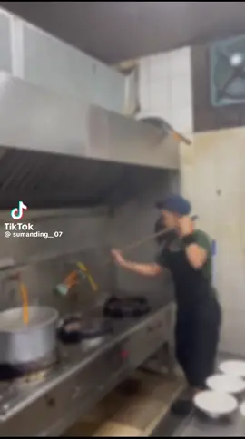 Belanga atu utk memasak, bkn nya utk mop. #brunei #KakaRestaurant