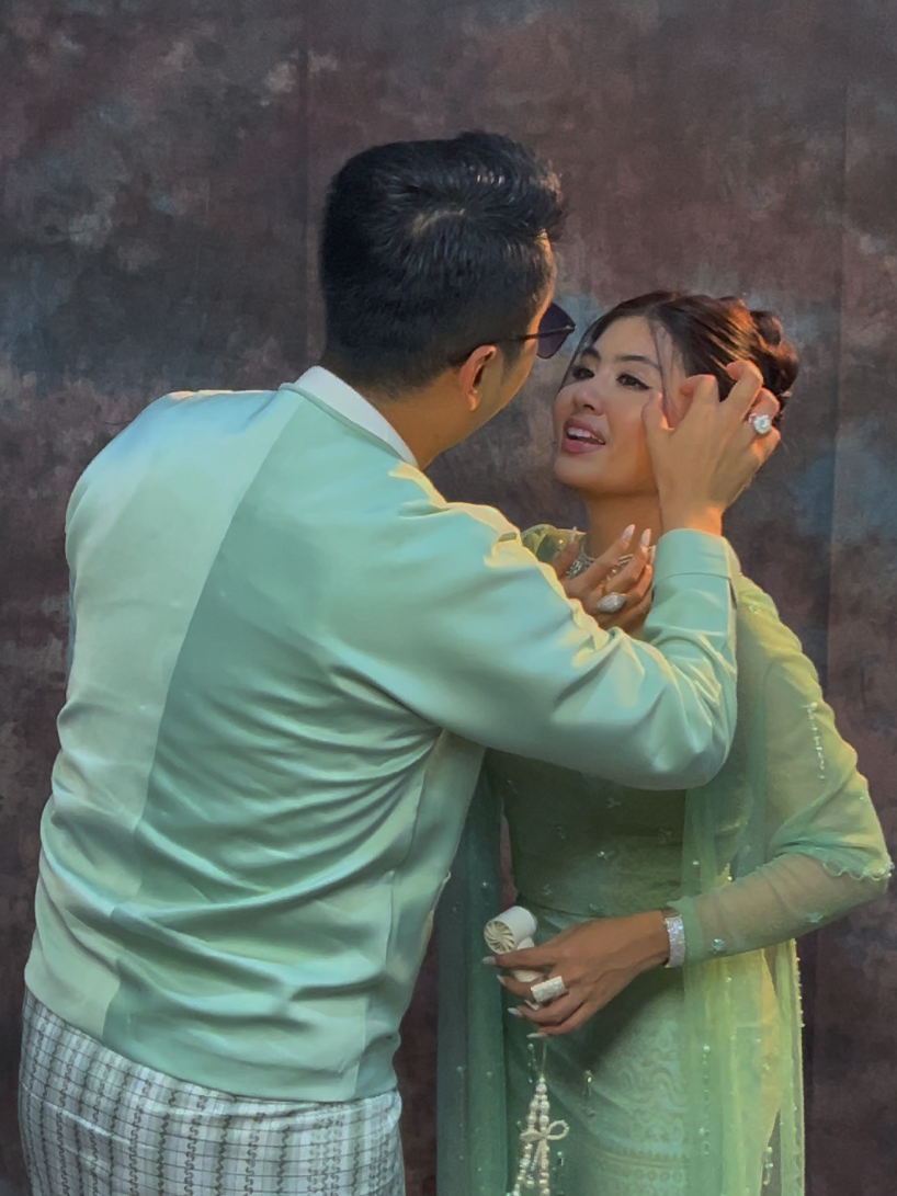 #flyp #ထိပ်တန်းရွှေဘုရင်စိန်ရွှေရတနာဆိုင် #flyp 