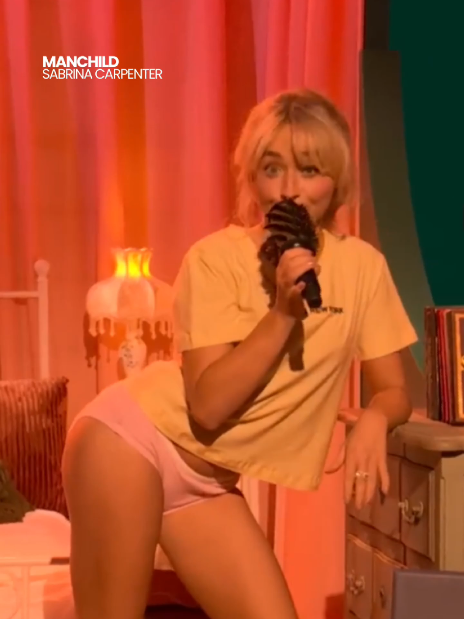 Literally me when I’m in my bedroom listening to MAN’S BESTFRIEND!🙌🪩 @Sabrina Carpenter ’s MANCHILD performance amazed everyone on @SNL!🤩👏 Check out “MANS BESTFRIEND” 🐶 to hear more from our girl Sabrina, out now on all streaming platforms!❤️‍🩹⭐️ #SabrinaCarpenter #MansBestfriend #Manchild