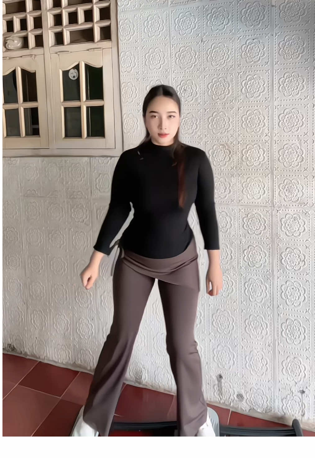 best bgt bisa leg day di rumah tnp harus pergi ke gym🤩  #legtrainer #ototpaha #legtrainingday #womanworkout #postpartumtransformation