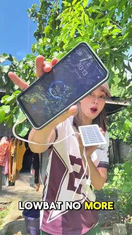Solar Portable Charger Grabe legit nga na nakaka pag charge!😱 #solar #solarportablecharger #solarpanel #solarcharger #phonecharger 