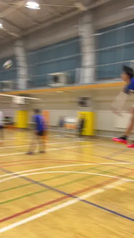 サーブ #東京スリジエ  #バレーボール #volleyball  #haikyuu #japan 