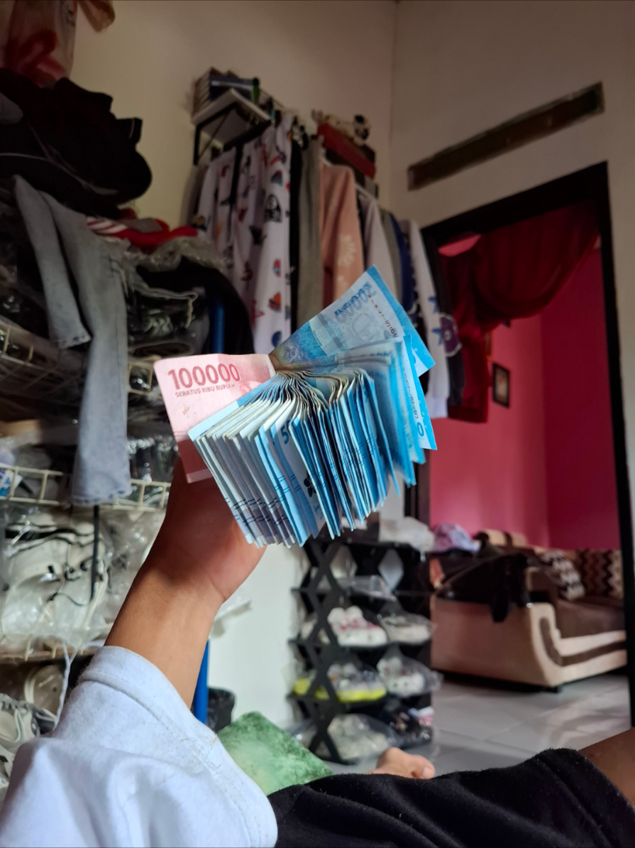 inisial @vndracing 😭🙏#giftalokbang #vndracing #velgr17 #vavarioan #fyppppppppppppppppppppppp 