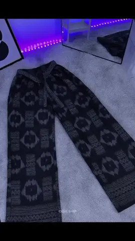 pasti lagi nyari yang beginian kan💗📈📈📈 #celanaviral #foryoupage #celanasantai  #foryoupage #murahbanget 