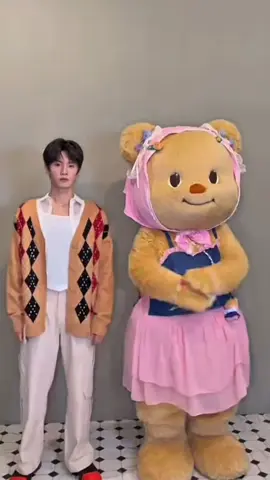 เฉินเกอxน้องเนย น่ารักคูณล้านนนนนนนน🥰 #เฉินเจ๋อหย่วน #陈哲远chenzheyuan 