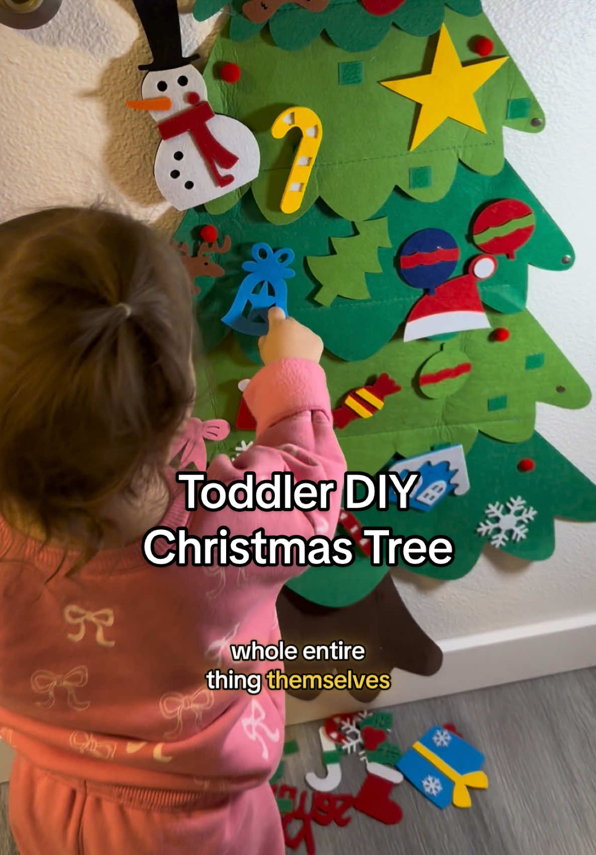 Finally… a Christmas tree your toddler can’t break 😂⭐️ #kidsfelttree #kidschristmastree #holidaytoy #christmasdecor #tiktokshopcreatorpicks 