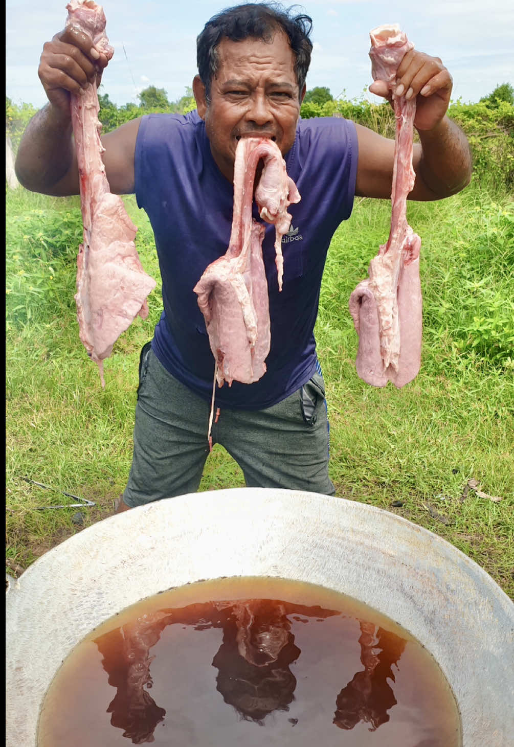 How to crispy pork with chili sauce recipe #tiktokfood #crispy #yummy 