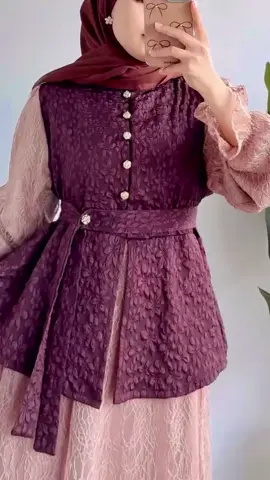 hiii hari ini masuk lagi dress ini kali ini untuk vestnya tisak bisa dilepas pasang karen sudah dijahit menyatu yaa❤️‍🔥❤️‍🔥#fyppppppppppppppppppppppp ##pypdongggggggg #viral #foryou #dress 