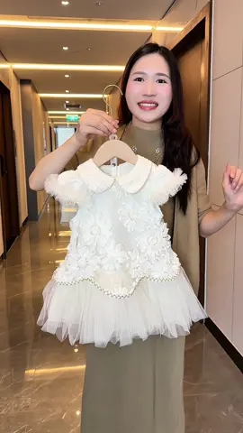 Váy thiết kế sang chảnh, công chúa #thoitrangtreem #memykytinh #vaythietke #vaycongchua #vaydutieccuoi 
