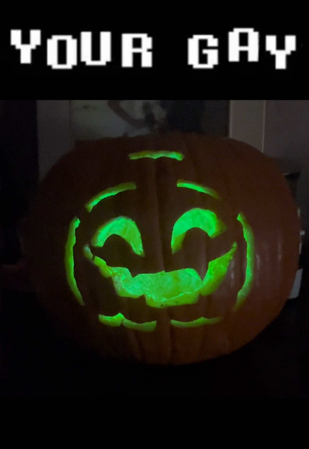 Looks at my epic pumpkin I just carved😈🔥😎‼️🥶  As soon as the new chapters dropped I knew I would want carve him for my Halloween jack-o’-lantern  #deltarune #deltarunechapter4 #jackenstein #undertale 