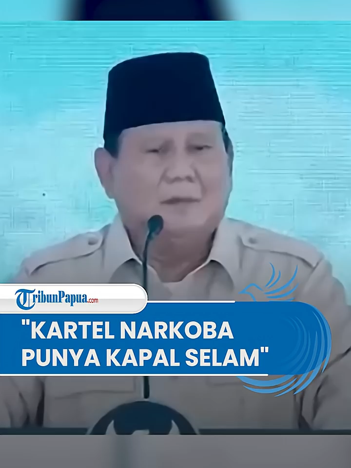 Prabowo Subianto meminta polisi untuk selalu dekat dengan masyarakat, sehingga mudah mendapatkan informasi kejahatan, salah satunya terkait pengederan narkoba. Sebab, kata dia, para kartel-kartel narkoba mempunyai modus dengan memiliki kapal selam untuk mengedarkan narkotika. 