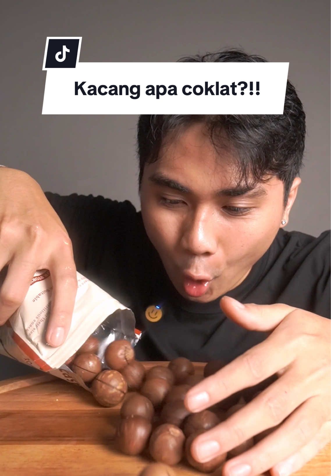 Selalu enak, tebel, chrunchy, wangi vanilla, manis, wuenak pol!🤤 #macadamia #kacangmacadamia #macadamianuts #kacang #fypシ゚ 
