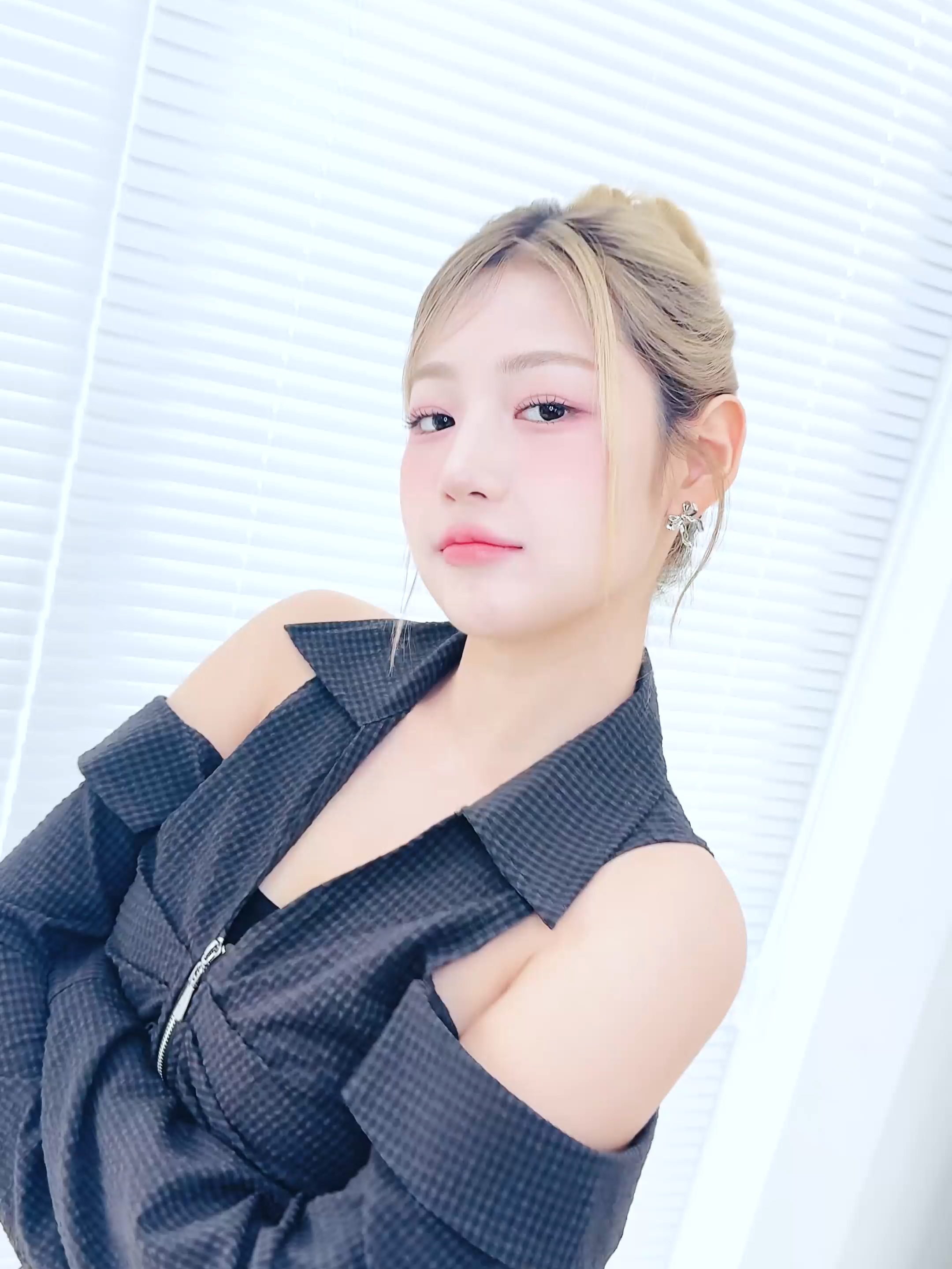 가위바위보 𝒇𝒐𝒓𝒆𝒗𝒆𝒓﻿˚ෆ*₊ #FIFTYFIFTY #피프티피프티 #YEWON #예원 #가위바위보 #가위바위보_Challenge #EneyMeenyMinyMoe #TOOMUCH_Part1